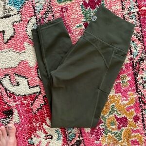Born Primitive Green leggings size Small 23”inseam